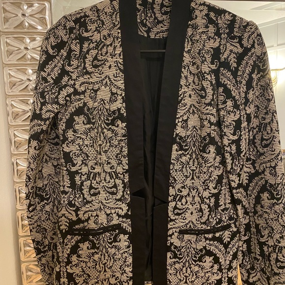 Jacket - Picture 3 of 4